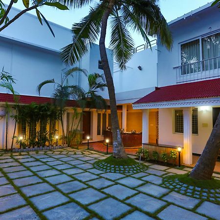 Avenue 11 Boutique Residences, Poes Garden Chennai Exteriör bild