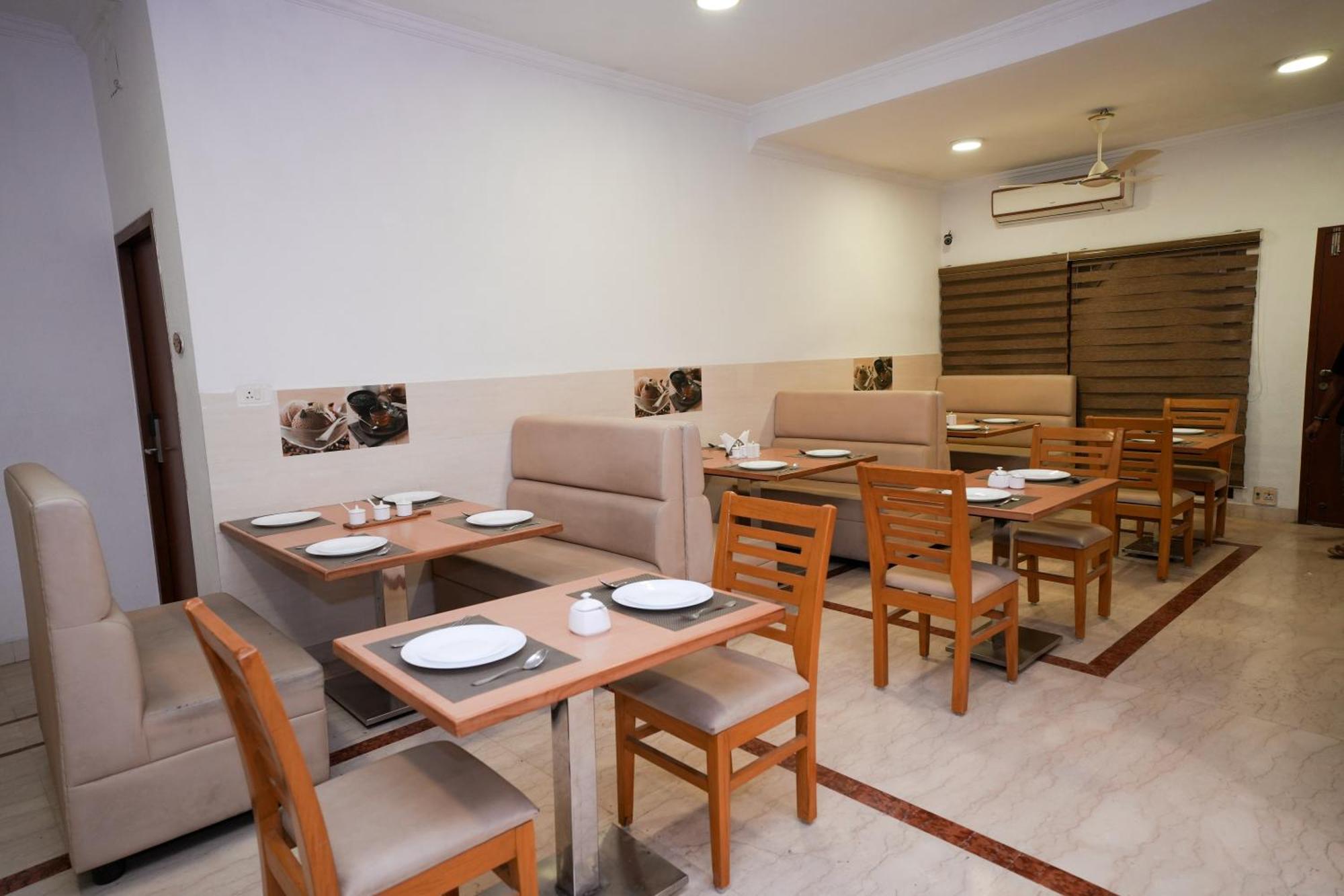 Avenue 11 Boutique Residences, Poes Garden Chennai Exteriör bild