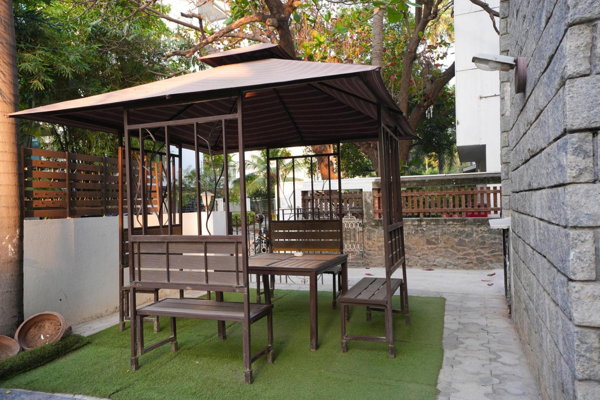 Avenue 11 Boutique Residences, Poes Garden Chennai Exteriör bild