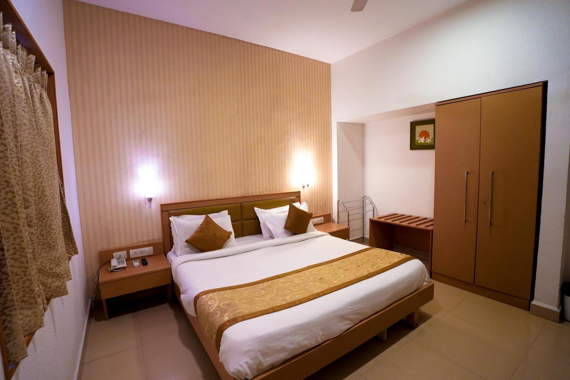Avenue 11 Boutique Residences, Poes Garden Chennai Exteriör bild