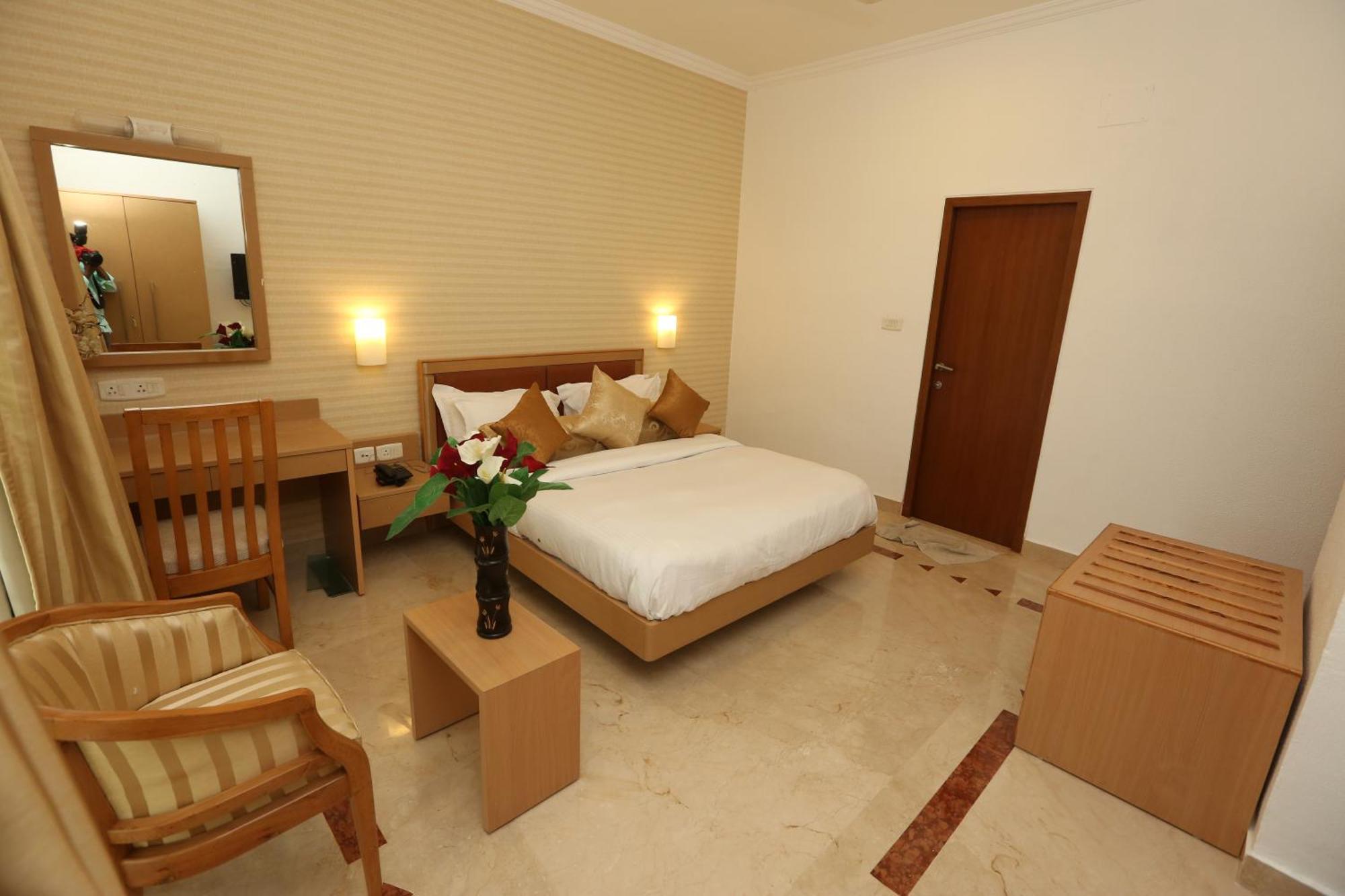 Avenue 11 Boutique Residences, Poes Garden Chennai Exteriör bild