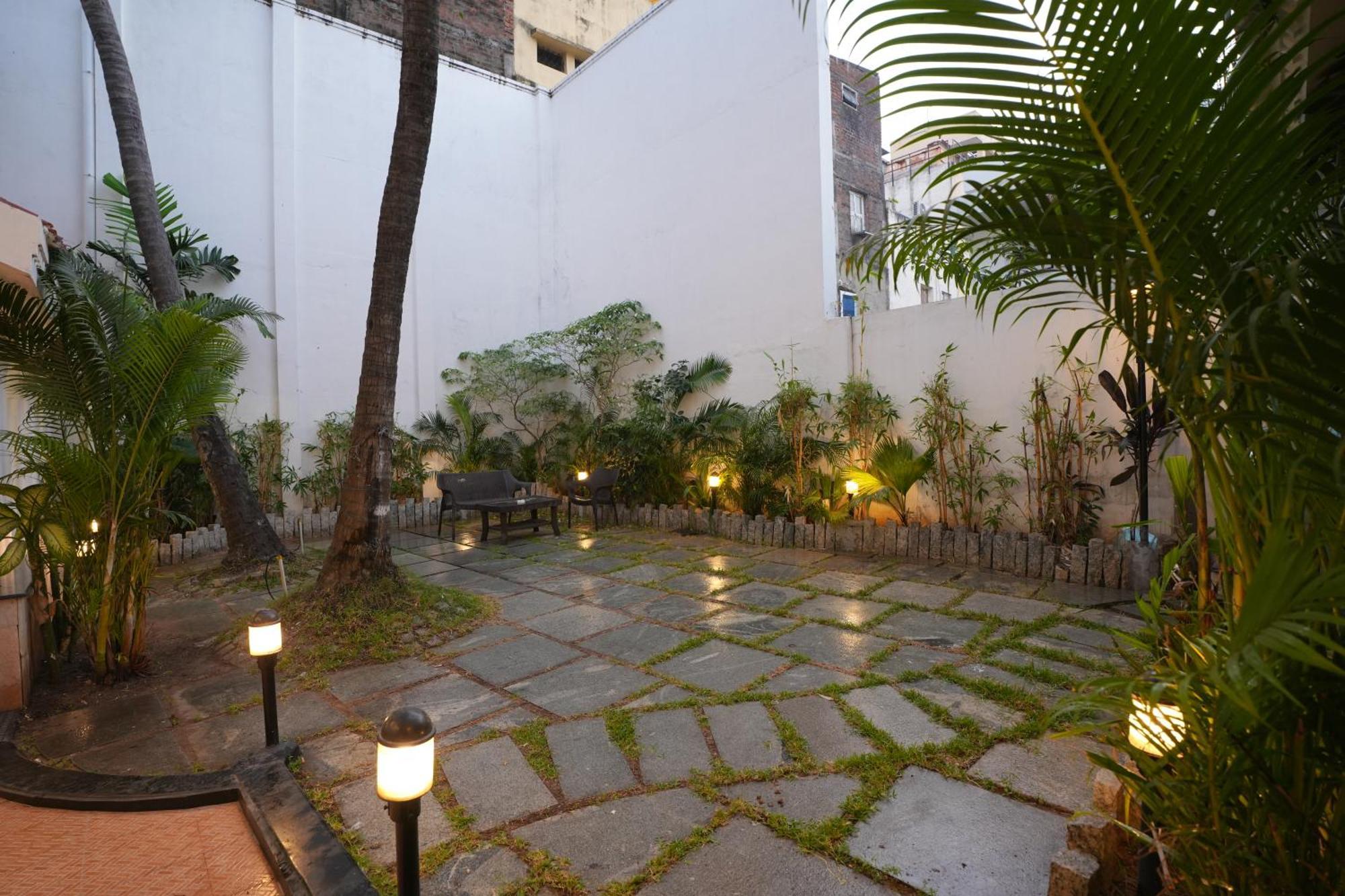 Avenue 11 Boutique Residences, Poes Garden Chennai Exteriör bild