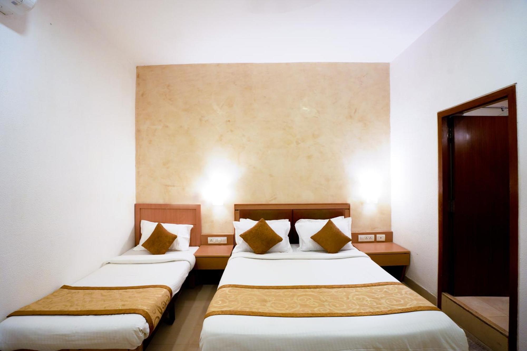 Avenue 11 Boutique Residences, Poes Garden Chennai Exteriör bild