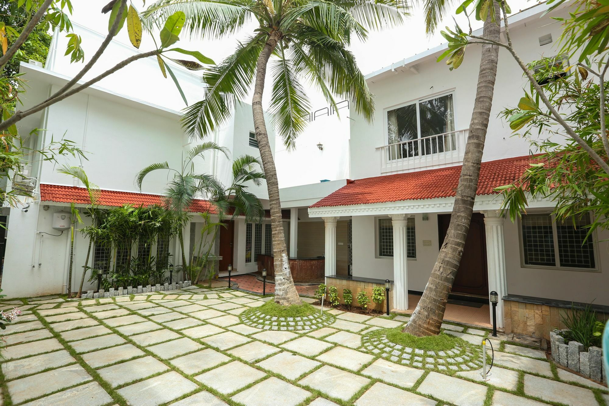 Avenue 11 Boutique Residences, Poes Garden Chennai Exteriör bild